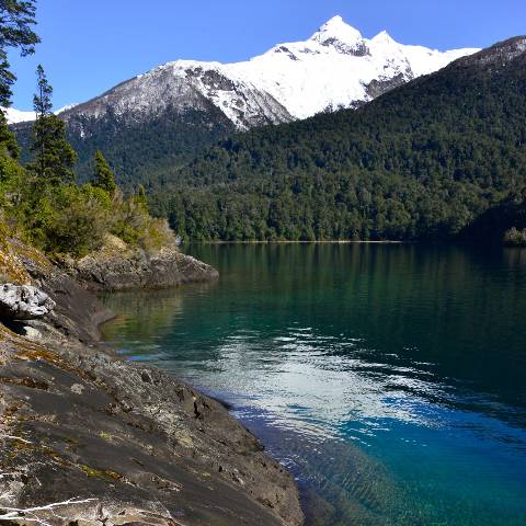 Isla Lago menendez
